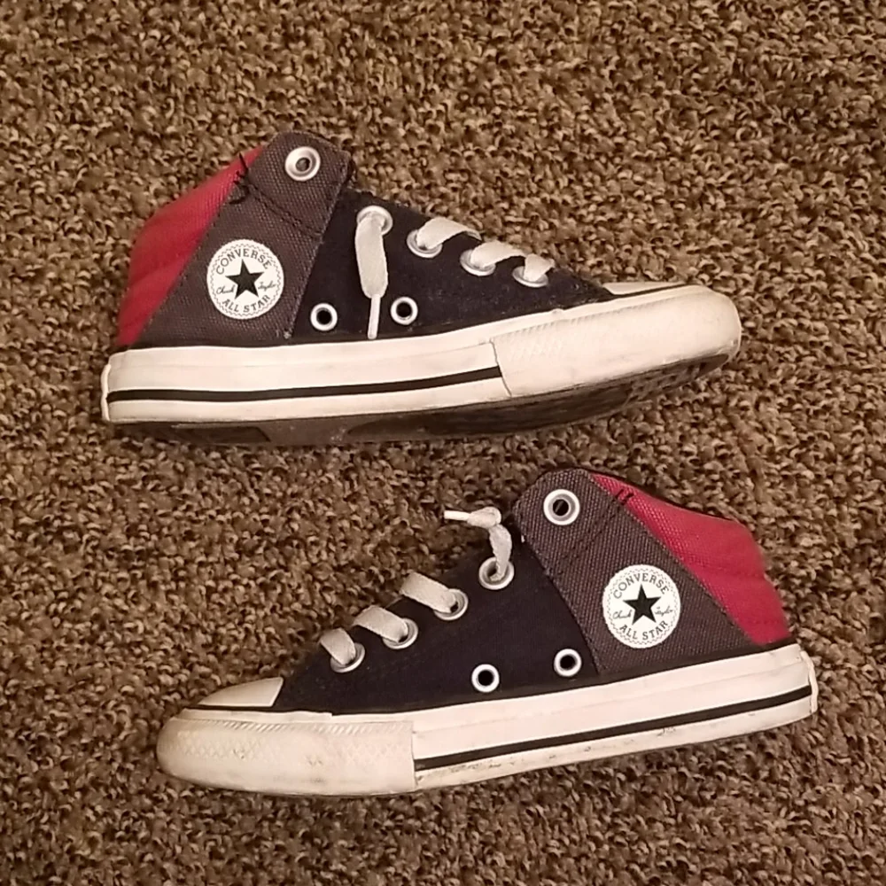 Converse all star little boy's size 11 black&white